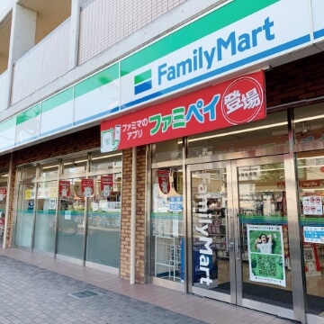 ファミリーマート
                    神戸上沢駅前店